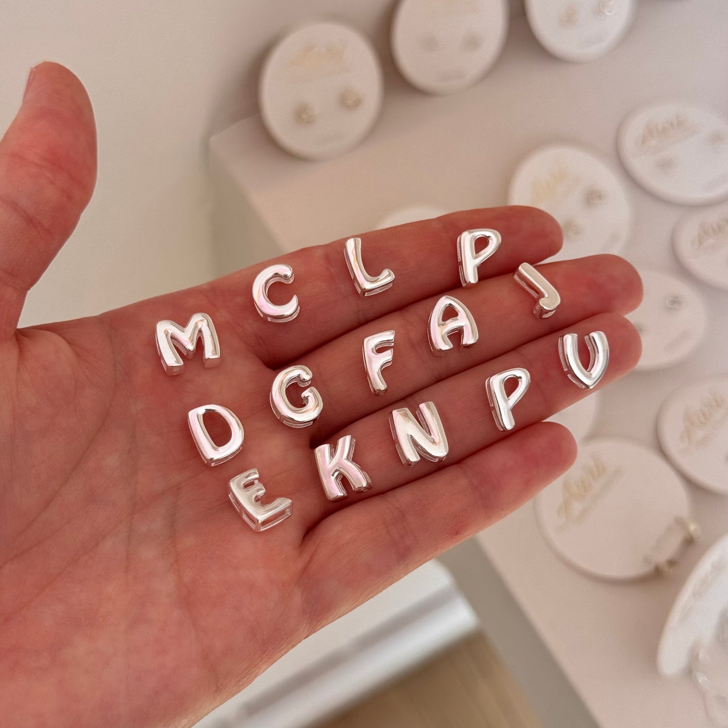 INICIALES EN PLATA 925