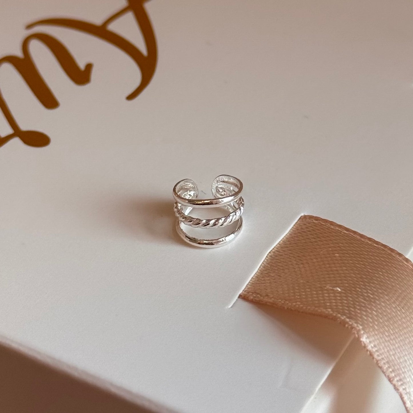 EAR CUFF MILE