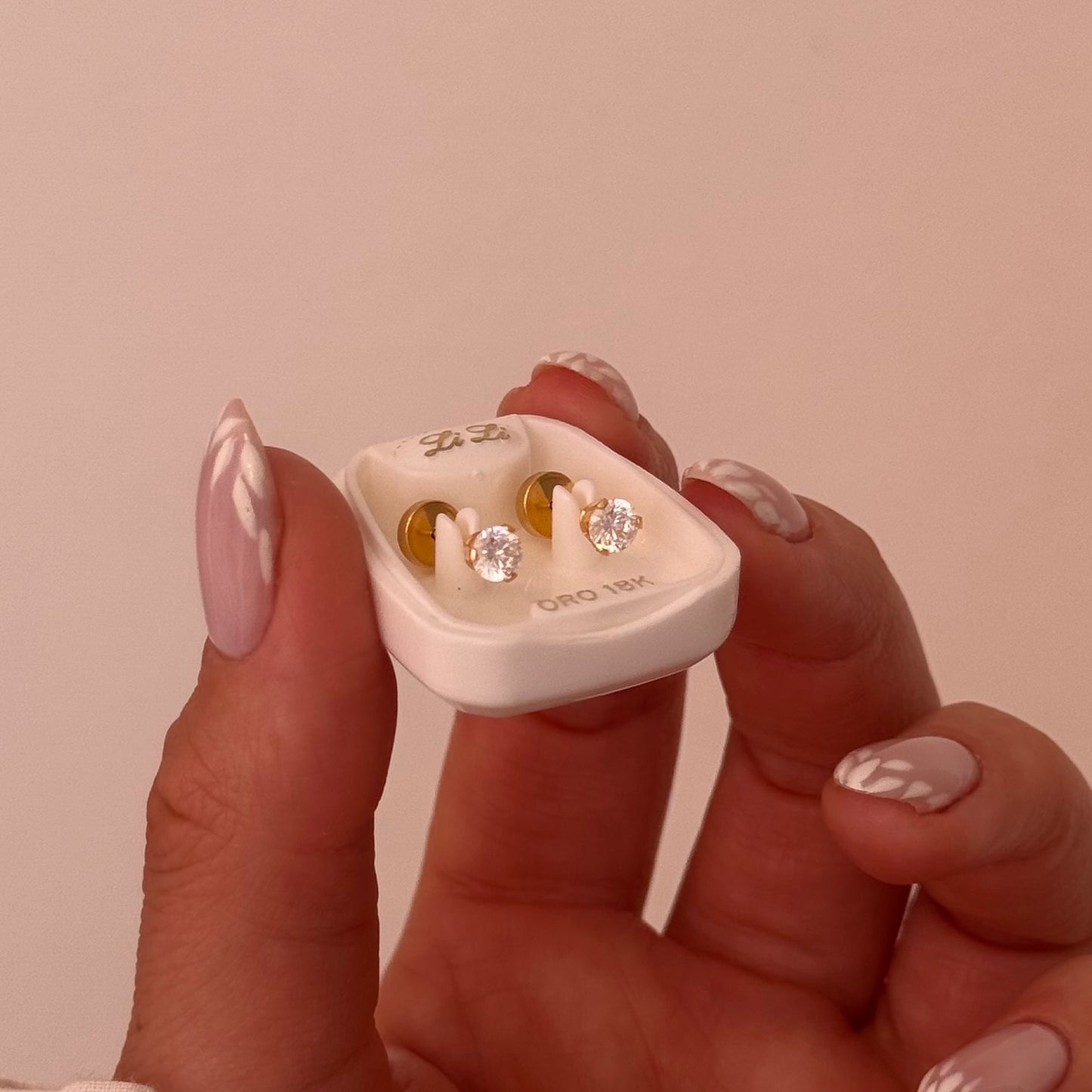 ABRIDOR DE ORO 18k CIRCONIA 3 MM