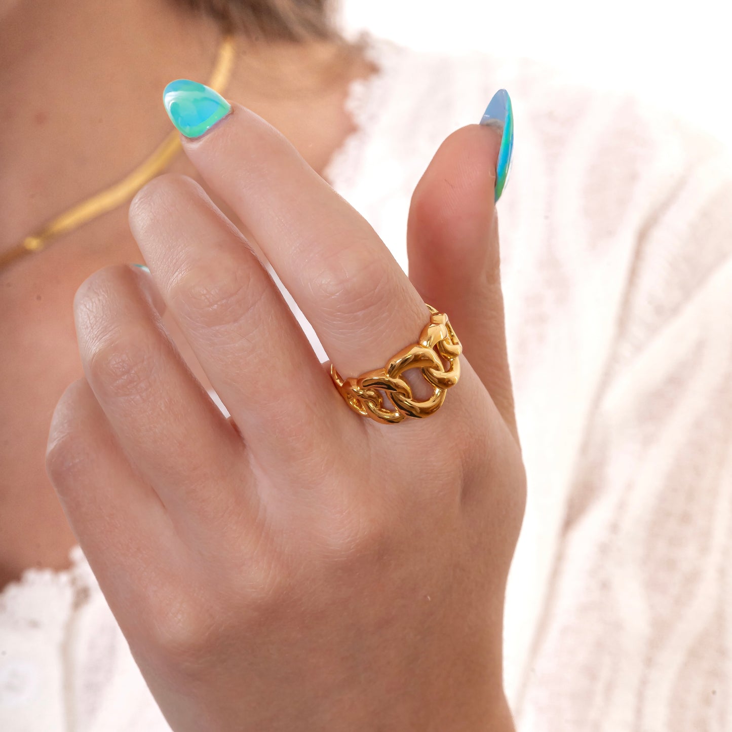 ANILLO MALA