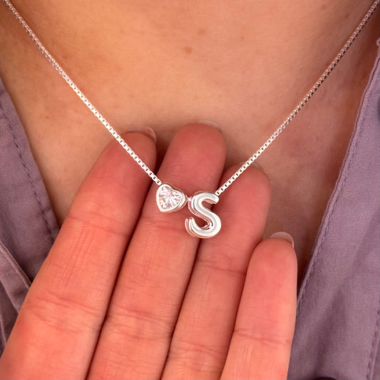 CADENITA PUNTO DE LUZ CORAZÓN CON INICIAL