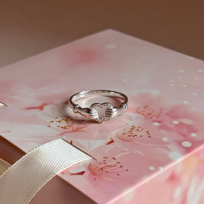 ANILLO ABRAZO DE CORAZÓN