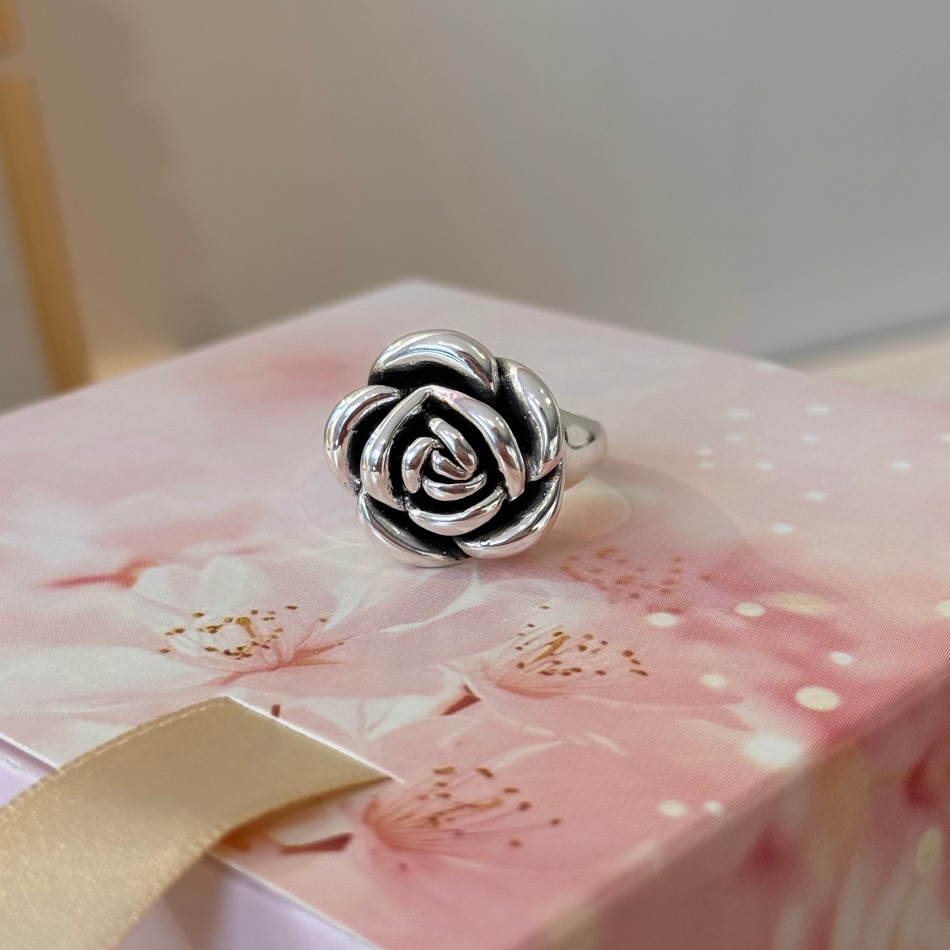 Anillo Rosa Plata Inflada ANILLO ROSA PLATA INFLADA – Auri Joyas