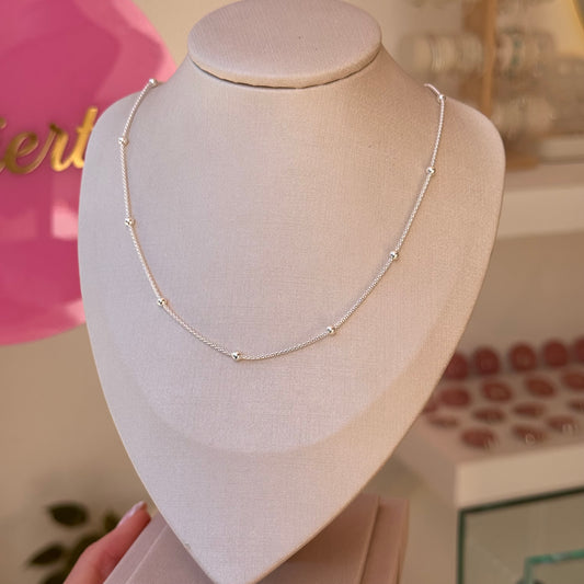 CADENITA BOLITAS PLATA