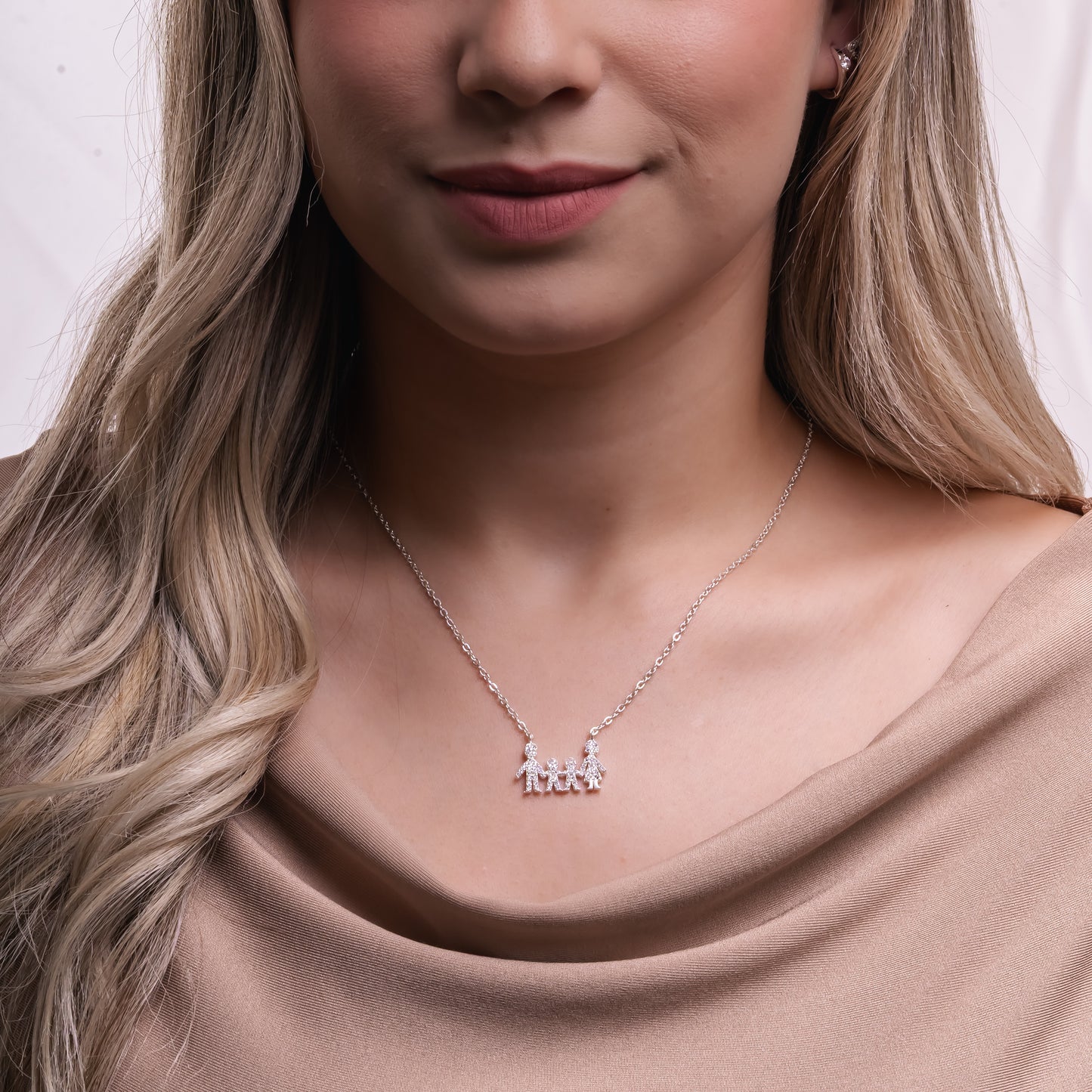 CADENA FAMILIA PLATA