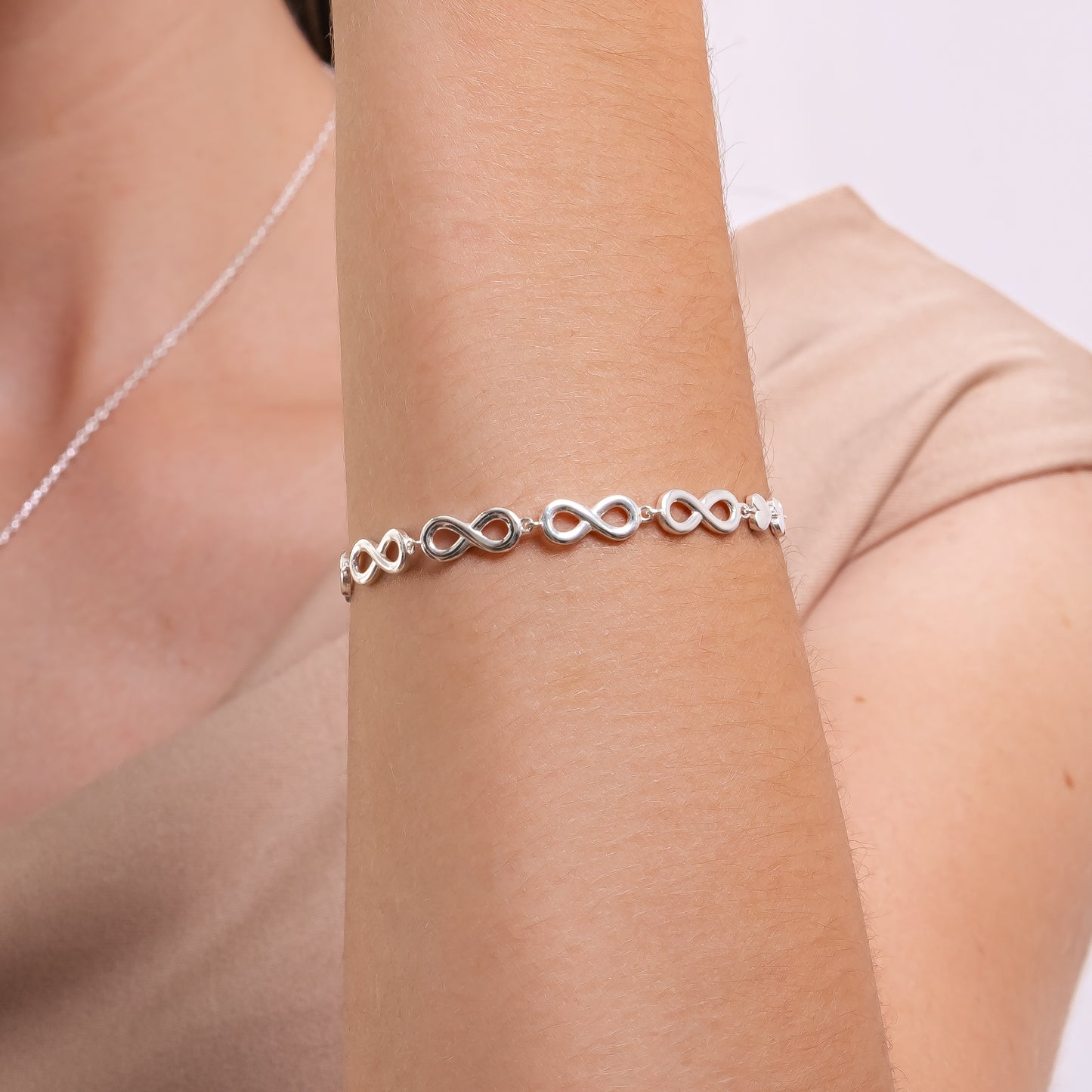 PULSERA INFINITOS PLATA