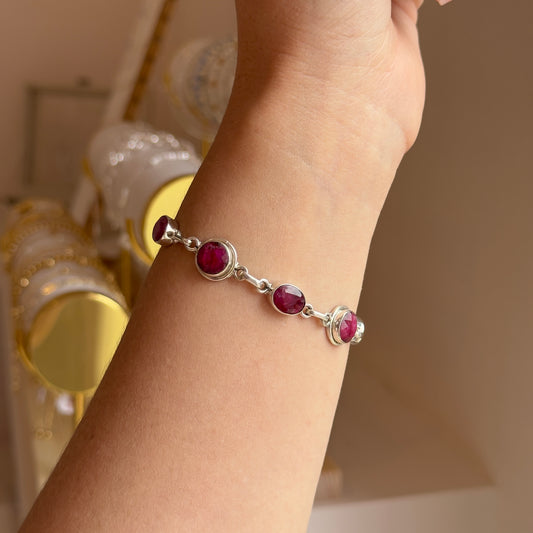 PULSERA RAÍZ DE RUBÍ