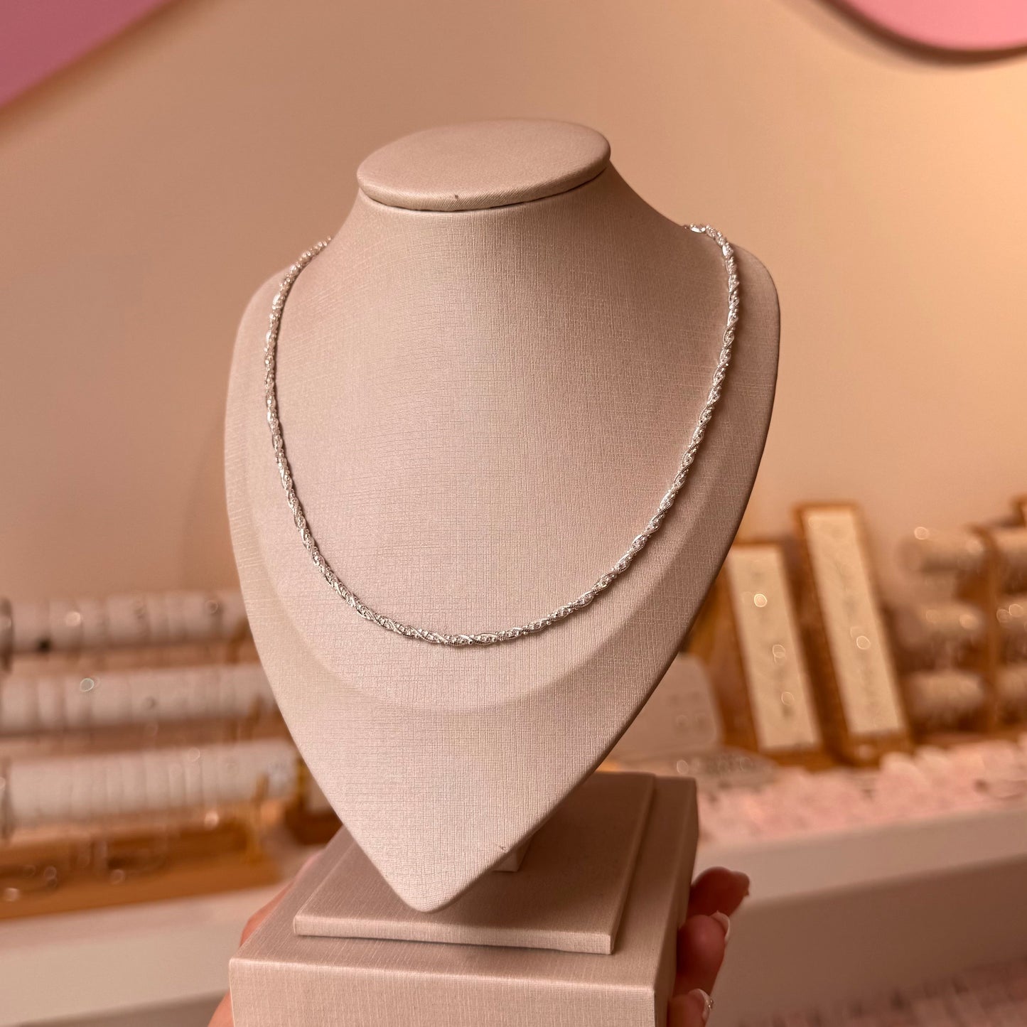 CADENITA DE BOLITAS DIAMANTADAS PLATA